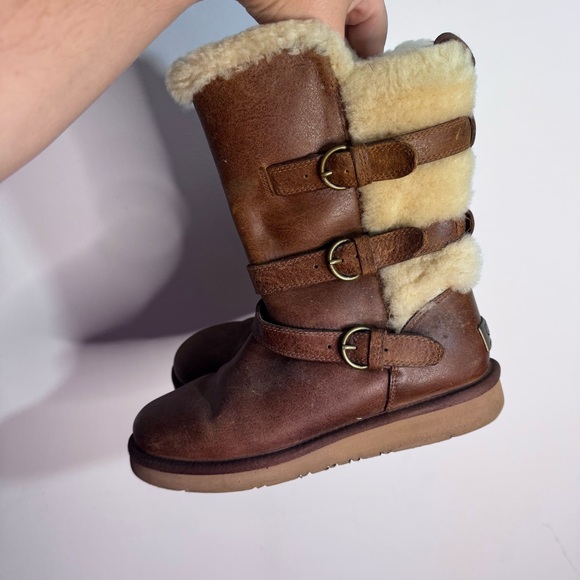 UGG Becket Boots Women’s 7 Brown Leather Sheepskin Lined Buckle Mid-Calf - Picture 4 of 8